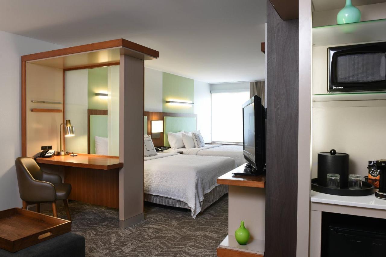 Queen Suite with Sofa Bed